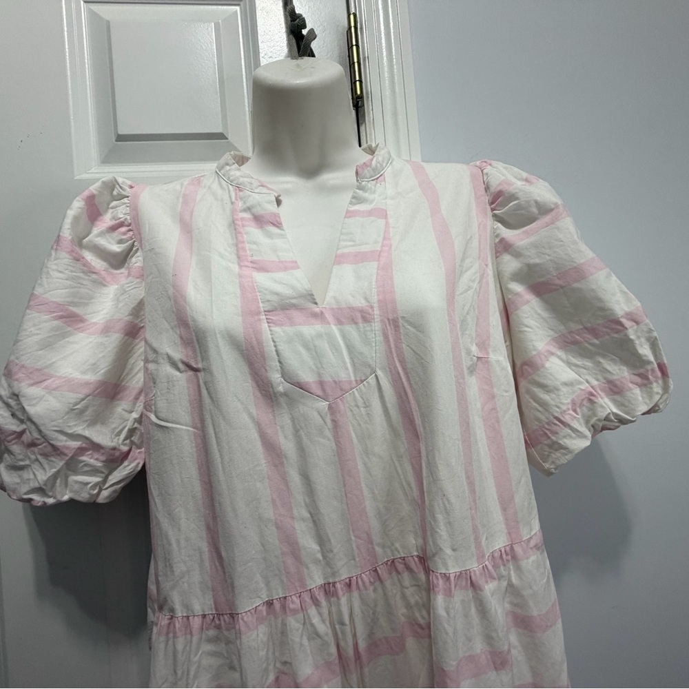crown & ivy White and Light Pink Striped Maxi Dress - Picture 4 of 6